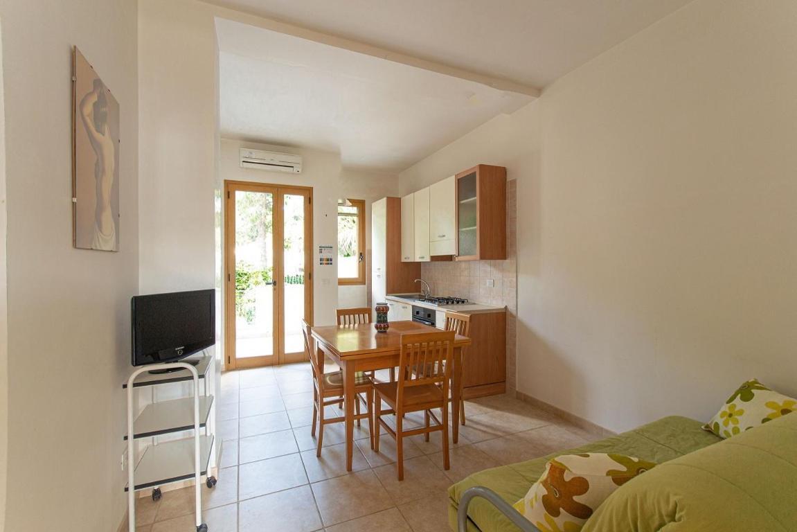 Blue Area Apartments - Fromhometosalento Торе дел'Орсо Екстериор снимка